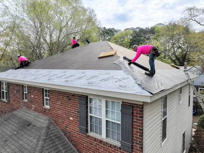 BIG RED ROOFING & Home Exteriors Picture 10