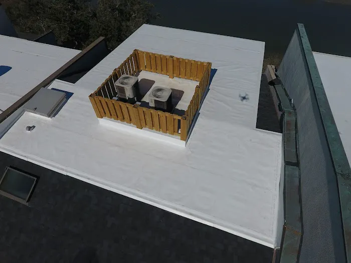 Exterior Genie Picture 3