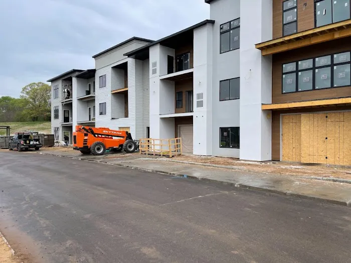 FOREVER Exteriors Picture 6