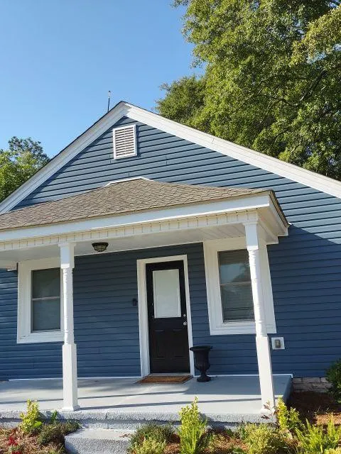 AMI Builders & Redemption Roofing Picture 1