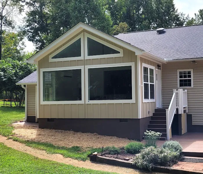 MOLLISON ROOFING Picture 1