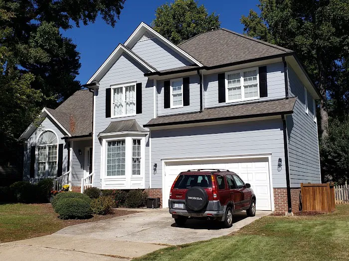 MOLLISON ROOFING Picture 2