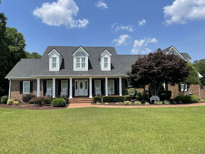 Avilez Roofing Picture 1