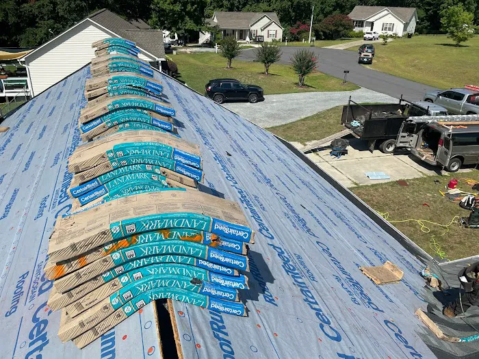 Red Letter Roofing Picture 2