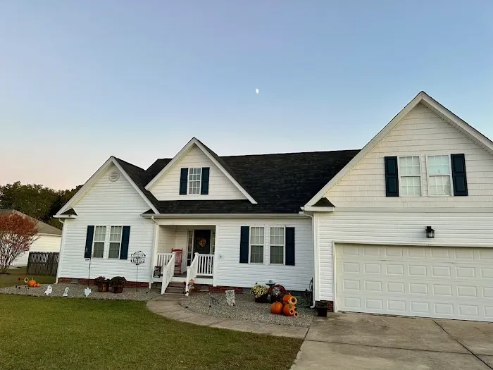 Flores Roofing LLC Picture 3