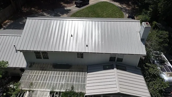 A & M Premier Roofing & Construction Picture 8