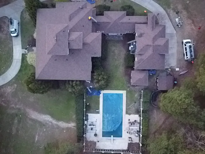 AV PREMIUM ROOFING Picture 4