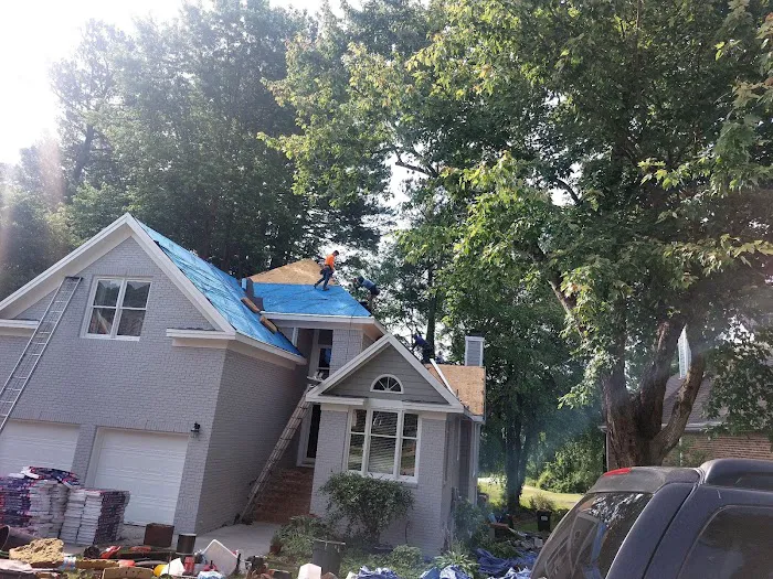 Arias Reconstruction LLC. (Roofing) Picture 7