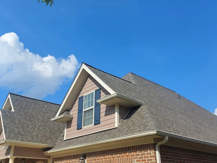 Arias Reconstruction LLC. (Roofing) Picture 2