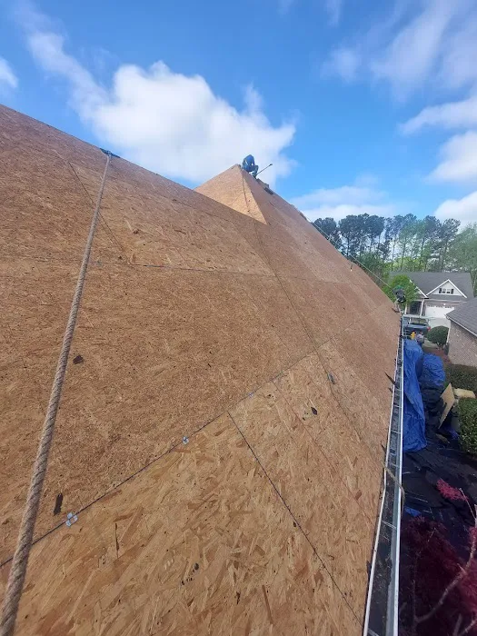 Arias Reconstruction LLC. (Roofing) Picture 3