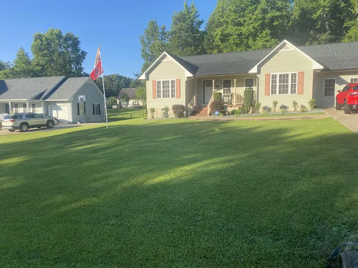 Melvin's Roofing, LLC Picture 3