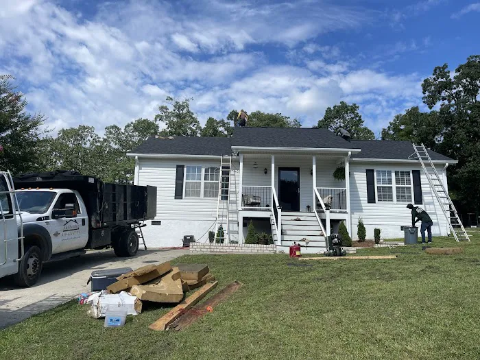 ABJ Roofing Picture 1