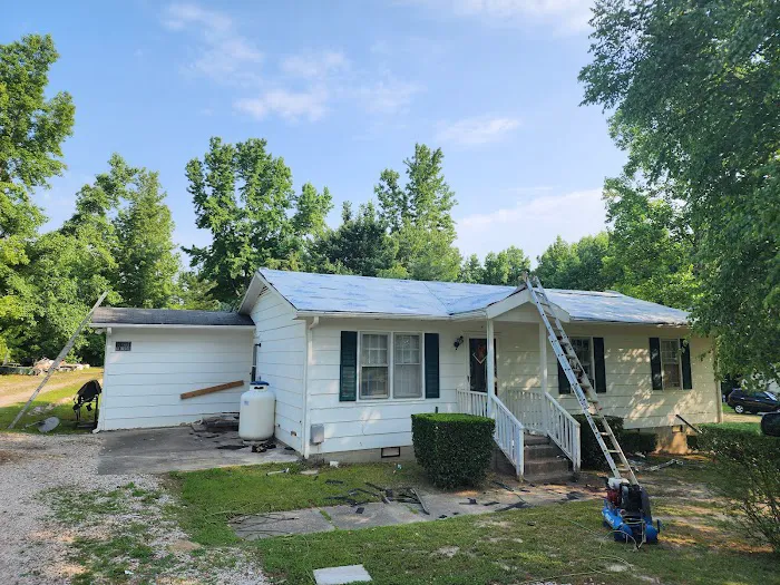 BK Roofing and Seamless Gutters Picture 6