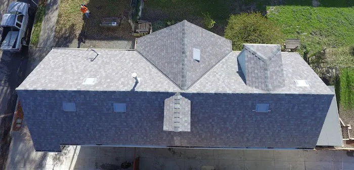 Lovett & Lovett Roofing Picture 1