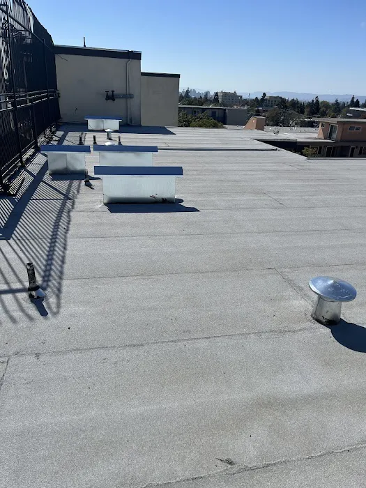 JR Roofing and Gutters Picture 1