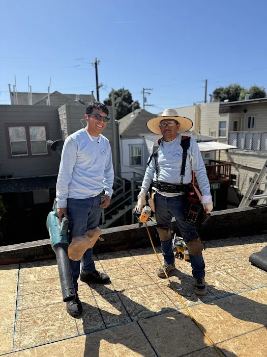 Estrada Premium Roofing and Repair Picture 1