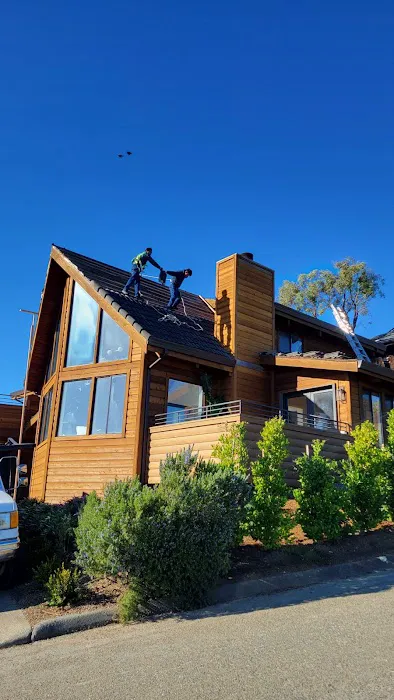 Estrada Premium Roofing and Repair Picture 3