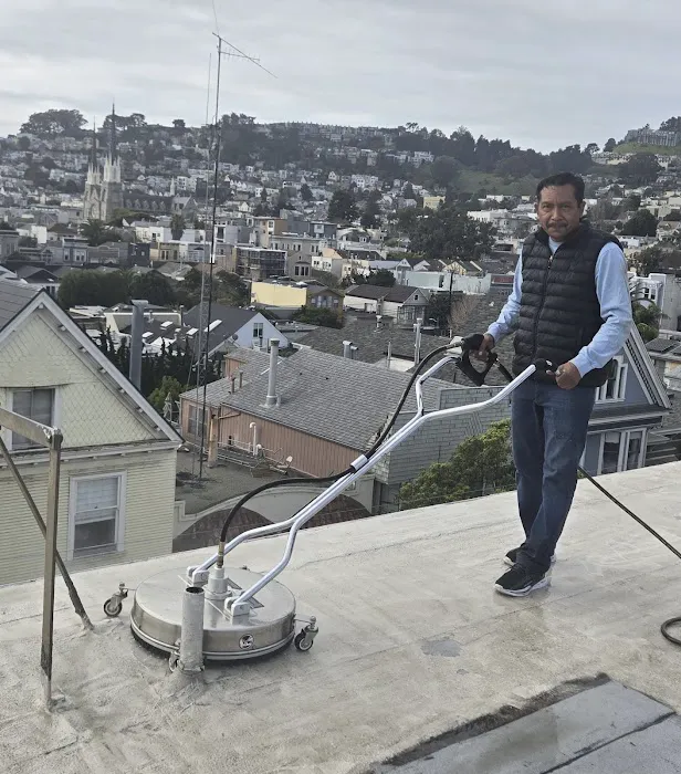 Estrada Premium Roofing and Repair Picture 5