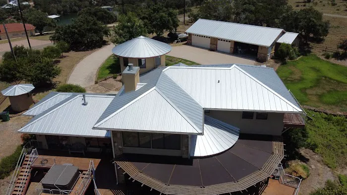 LOA Construction and Austin Roofing Picture 3