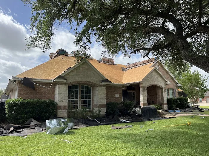 LOA Construction and Austin Roofing Picture 7