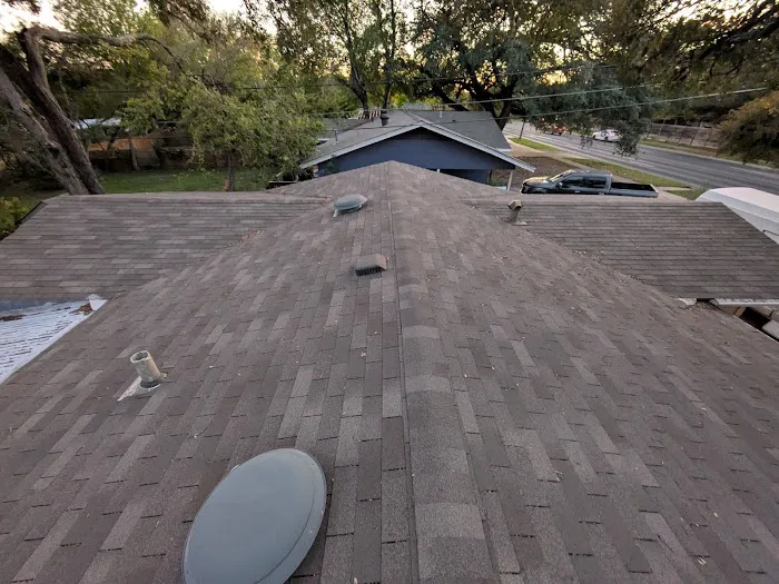Areli Roofing Picture 1