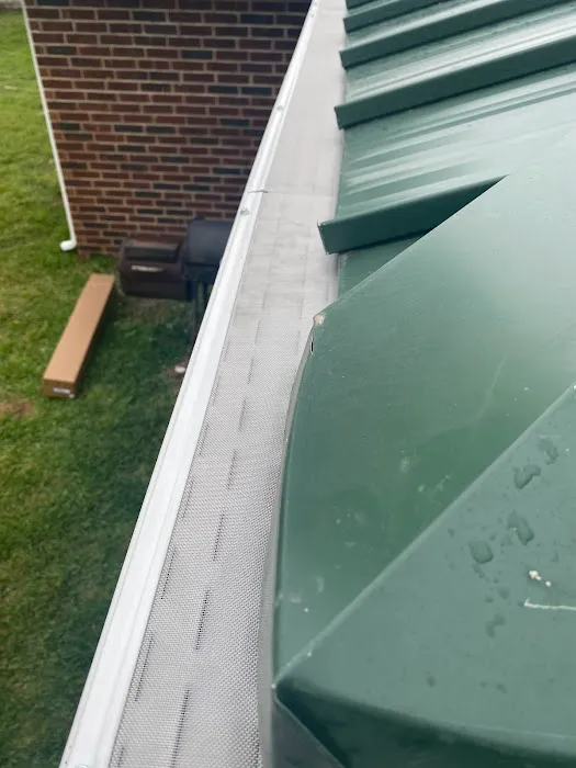 Mr. ROOFing & Gutters Picture 1