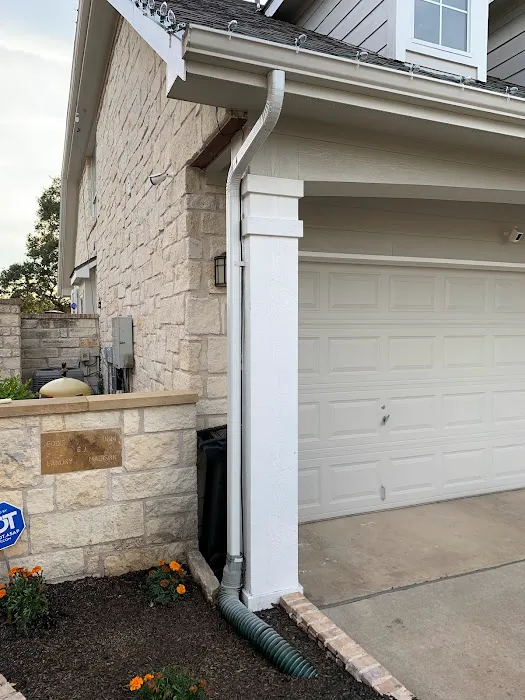 Mr. ROOFing & Gutters Picture 9