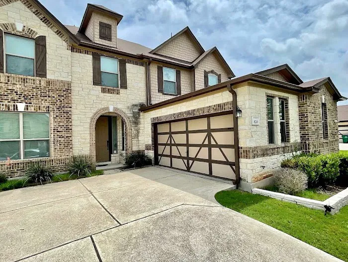 THA Roofing Company Picture 4