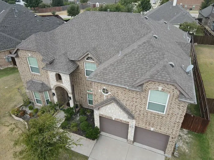 THA Roofing Company Picture 7