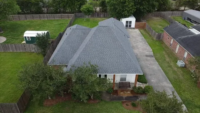 THA Roofing Company Picture 6