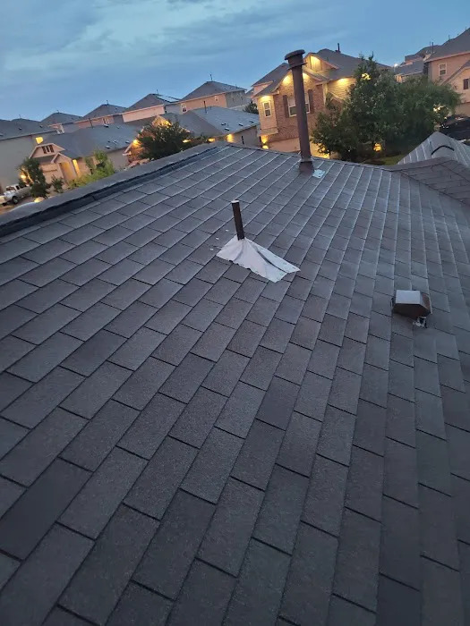 First Contact Roofing & Construction Picture 1