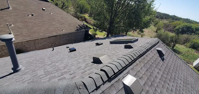 Shamrock Roofing Picture 2