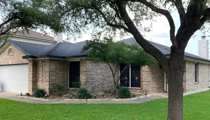 Willi Roofing Services Picture 1