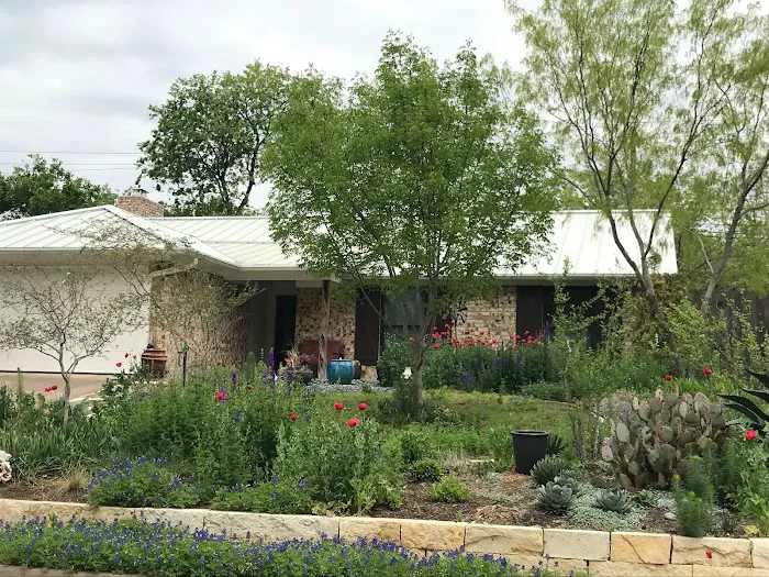 Acura Roofing Inc Picture 1