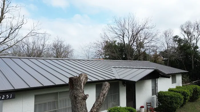 Sustainable Roofing & Solar Picture 3