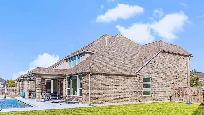 Edge Roofing & Remodeling Picture 4