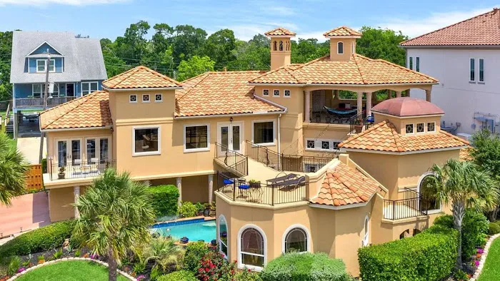 Edge Roofing & Remodeling Picture 6