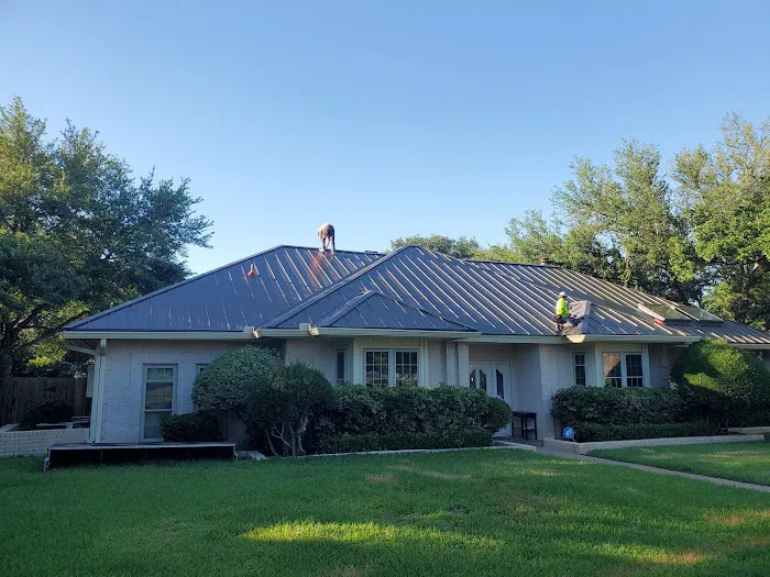 DG Roofing & Construction LLC Picture 6