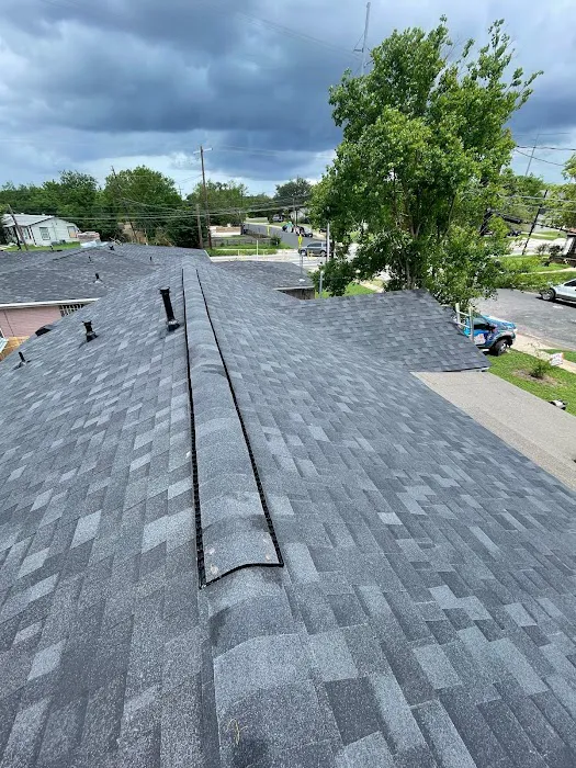 J&H Roofing Picture 3
