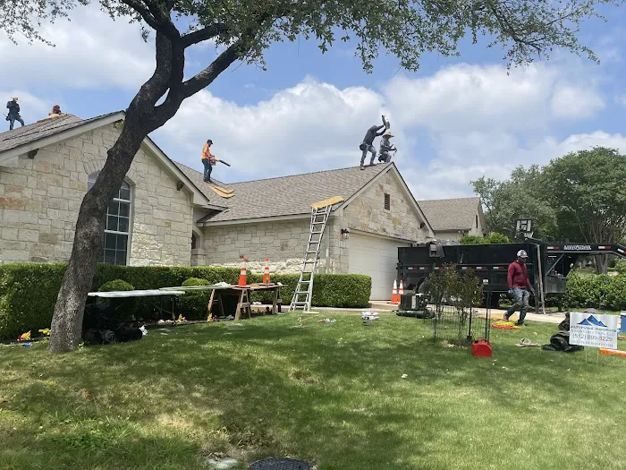 Altitude Roofing, LLC Picture 9