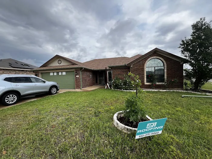 Division 1 Roofing Picture 1