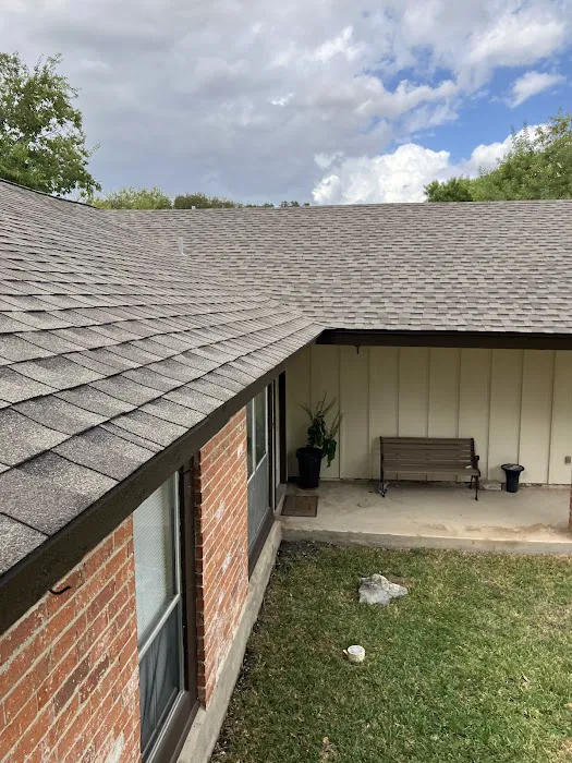 On The House Roof Company Picture 5