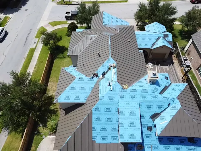 Rey's Roofing Picture 4