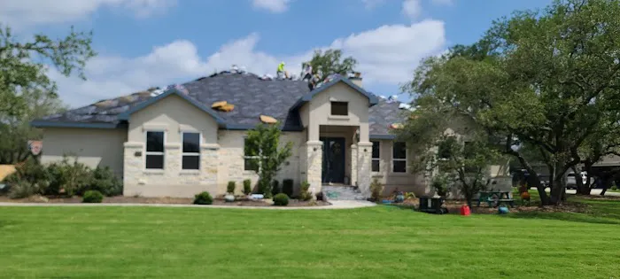 Pure Construction & Roofing Picture 6