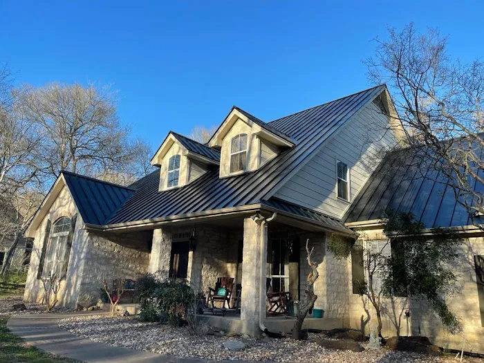 Salvador Roofing Services LLC Picture 4