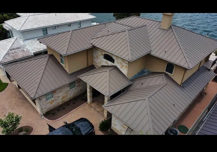 North Face Exterior Picture 6