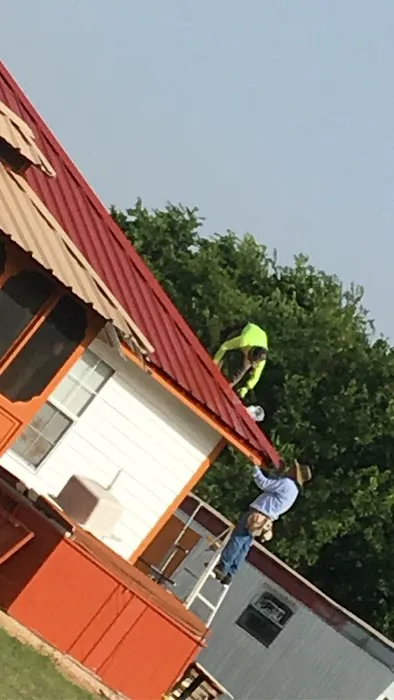 MJ Roofing and remolding Picture 2