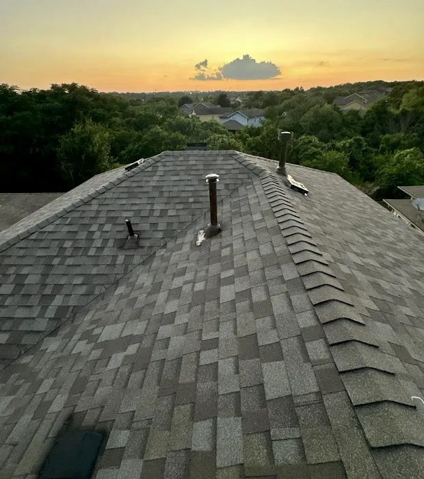 Built To Last Roofing - Austin Picture 1