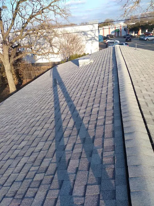 Saldana’s Roofing Contractor Picture 4