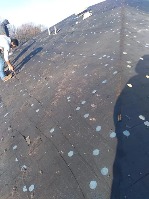 Saldana’s Roofing Contractor Picture 7